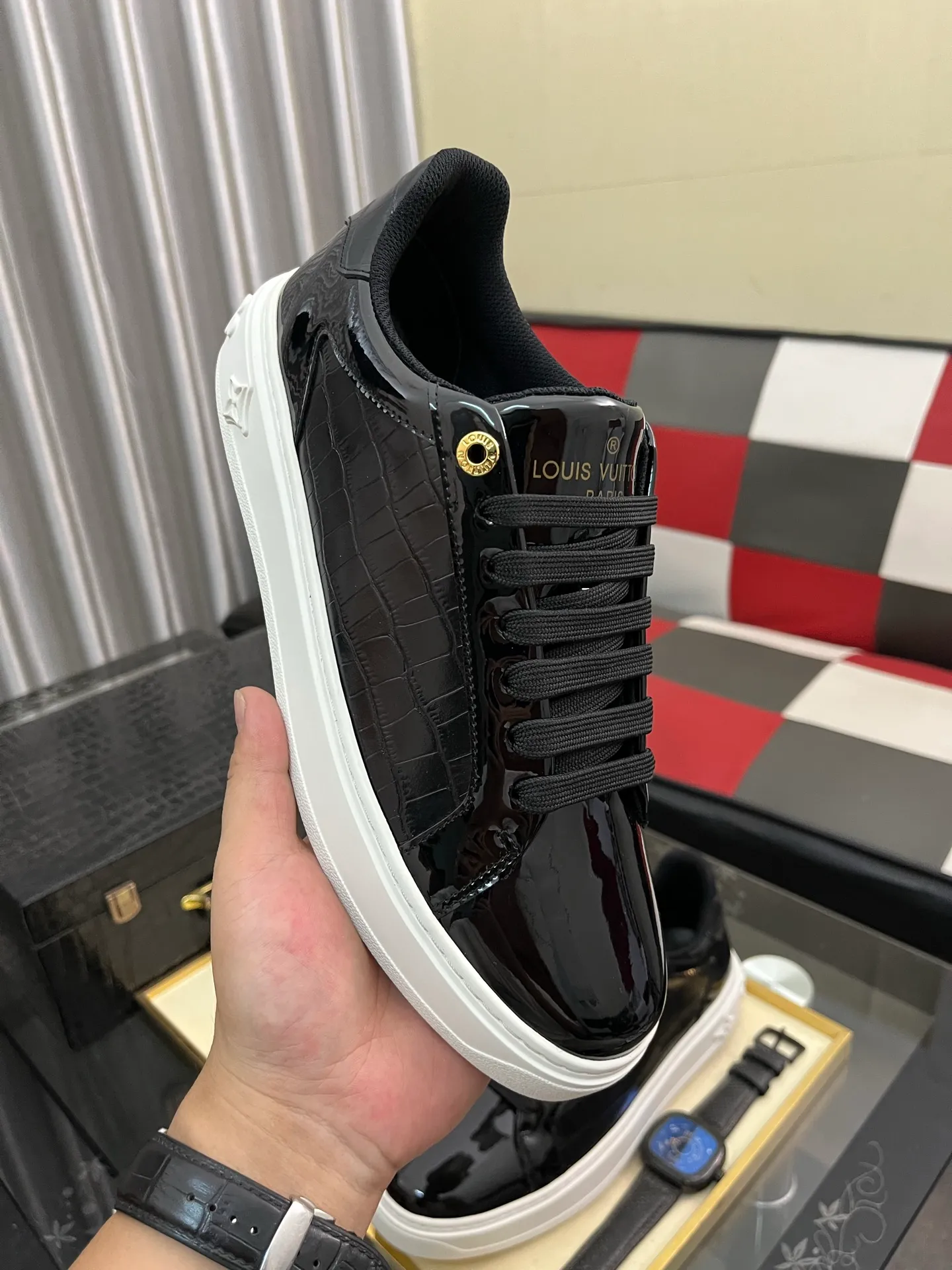 Men's shoes 💰520⌚️⌚️LV Louis Vuitton. The latest fashionable casual shoes are popular in physical stores. New spring and summer comfortable imported custom original cowhide, unique jacquard fabric element design. With sheepskin lining, Lv original bottom, [sun][sun] high-end packaging and high quality💪Details determine the quality, you can enter and leave the counter at will, welcome to compare🇮🇹Number of sizes 38-445️⃣Color options available
